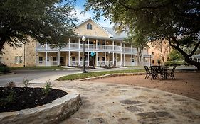 Gruene River Hotel & Retreat