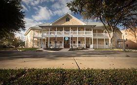 Gruene River Hotel & Retreat